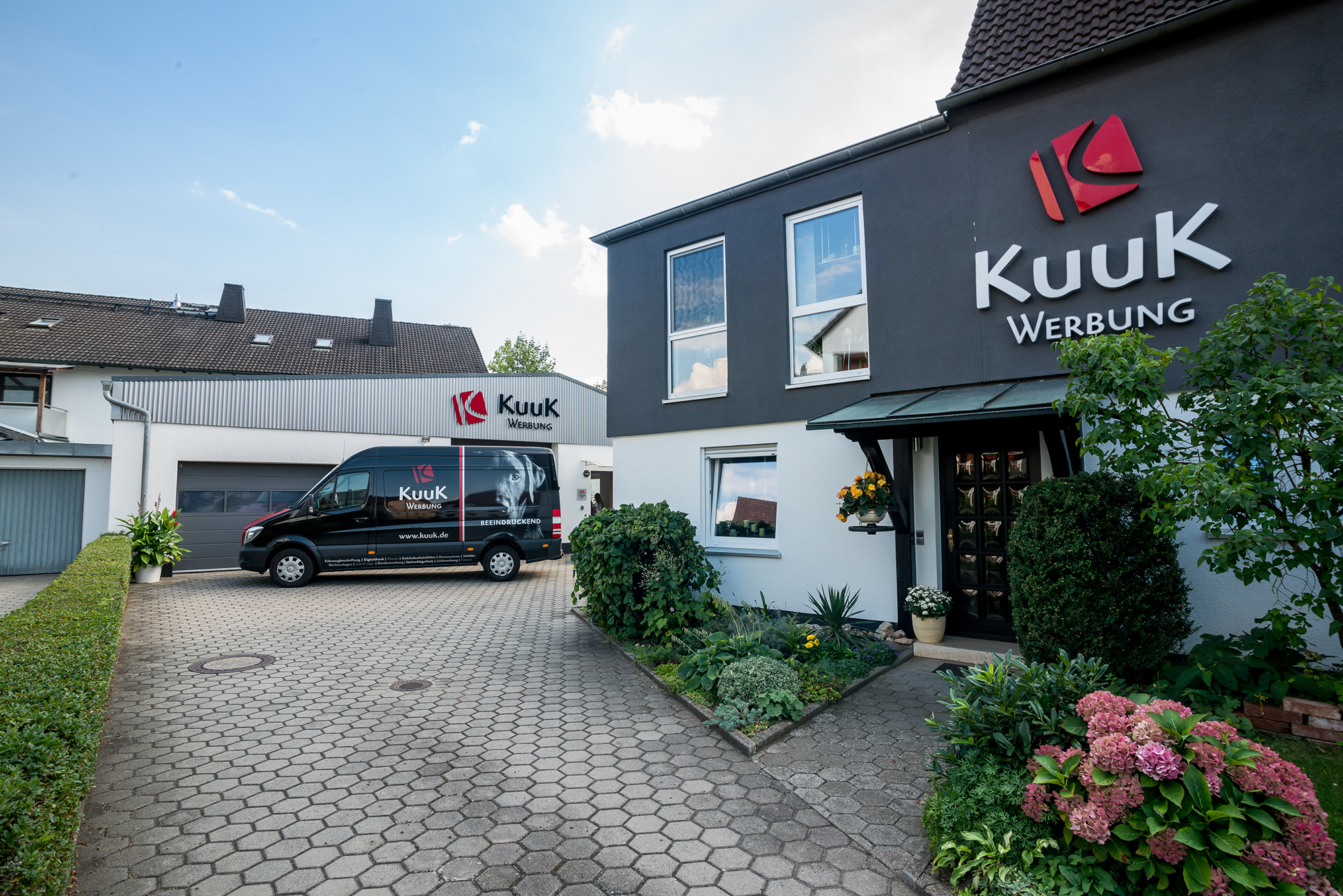 KuuK Werbung Hofeinfahrt
