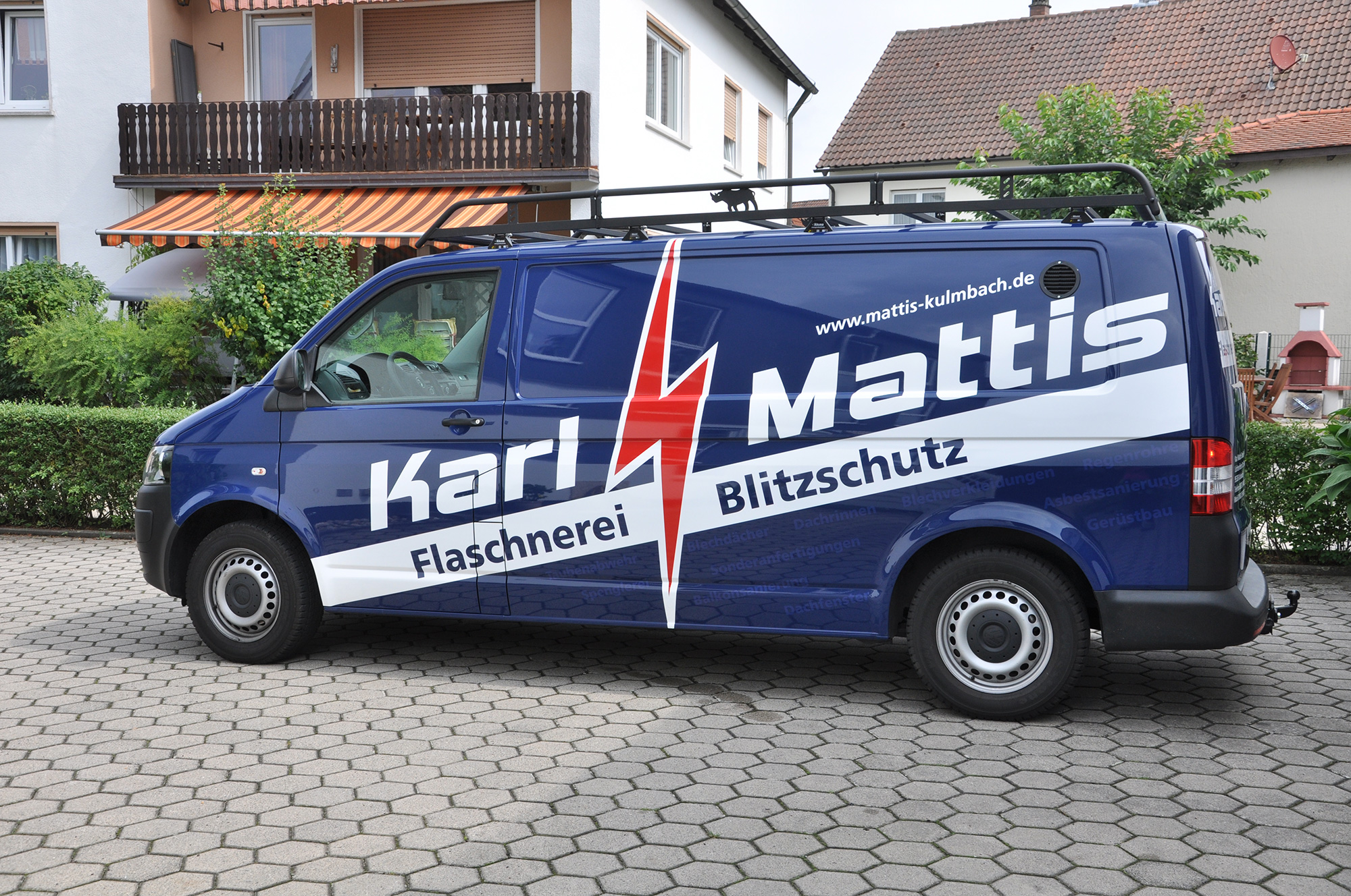 Beschriftung mittels Folienschriftzügen